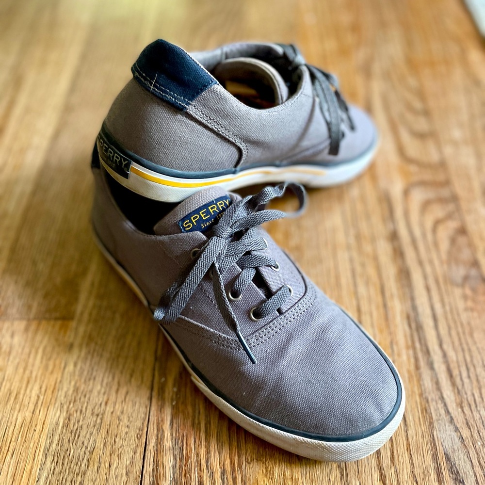 Sperry Striper II Grey Canvas Sneakers with Yellow Striped Soles